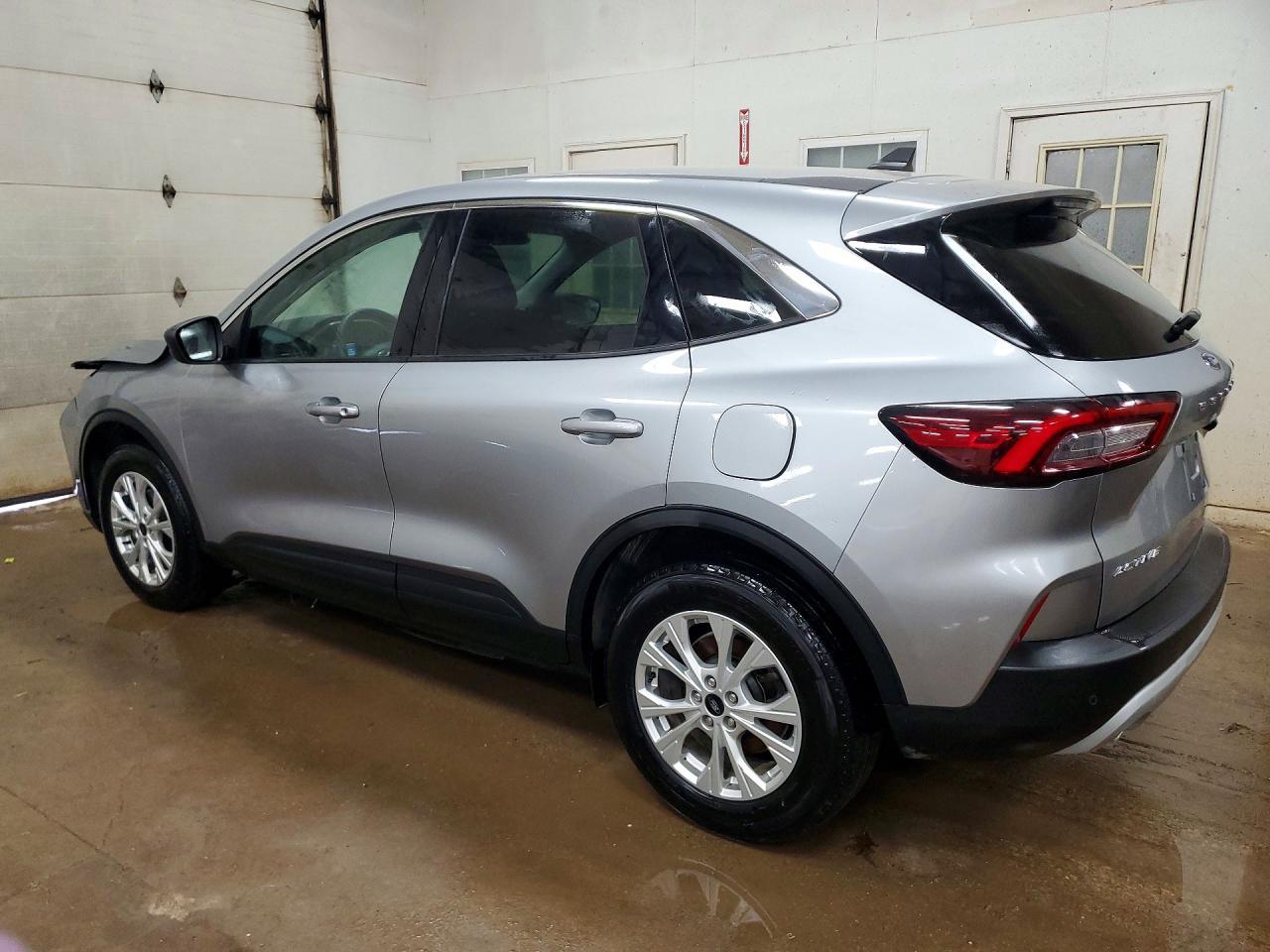 2023 Ford Escape Active - Фото 2