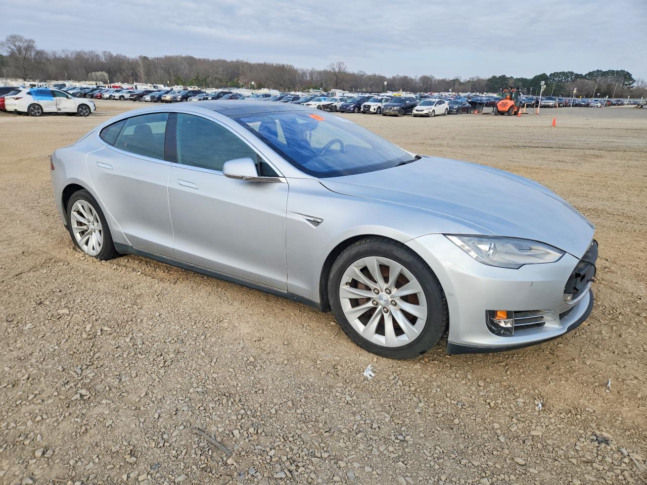 2016 Tesla Model S - Image 4