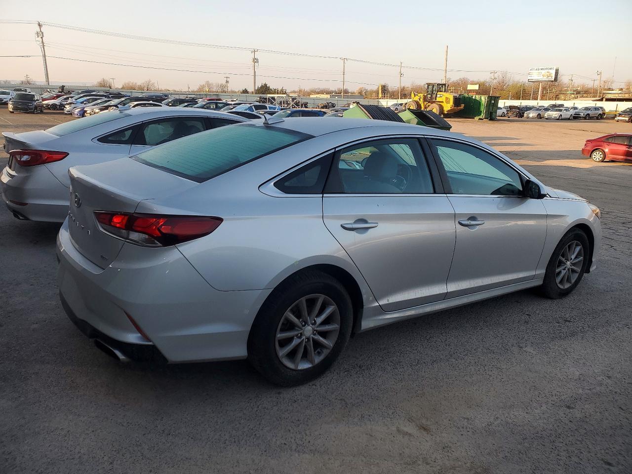 2018 Hyundai Sonata Eco - Image 3