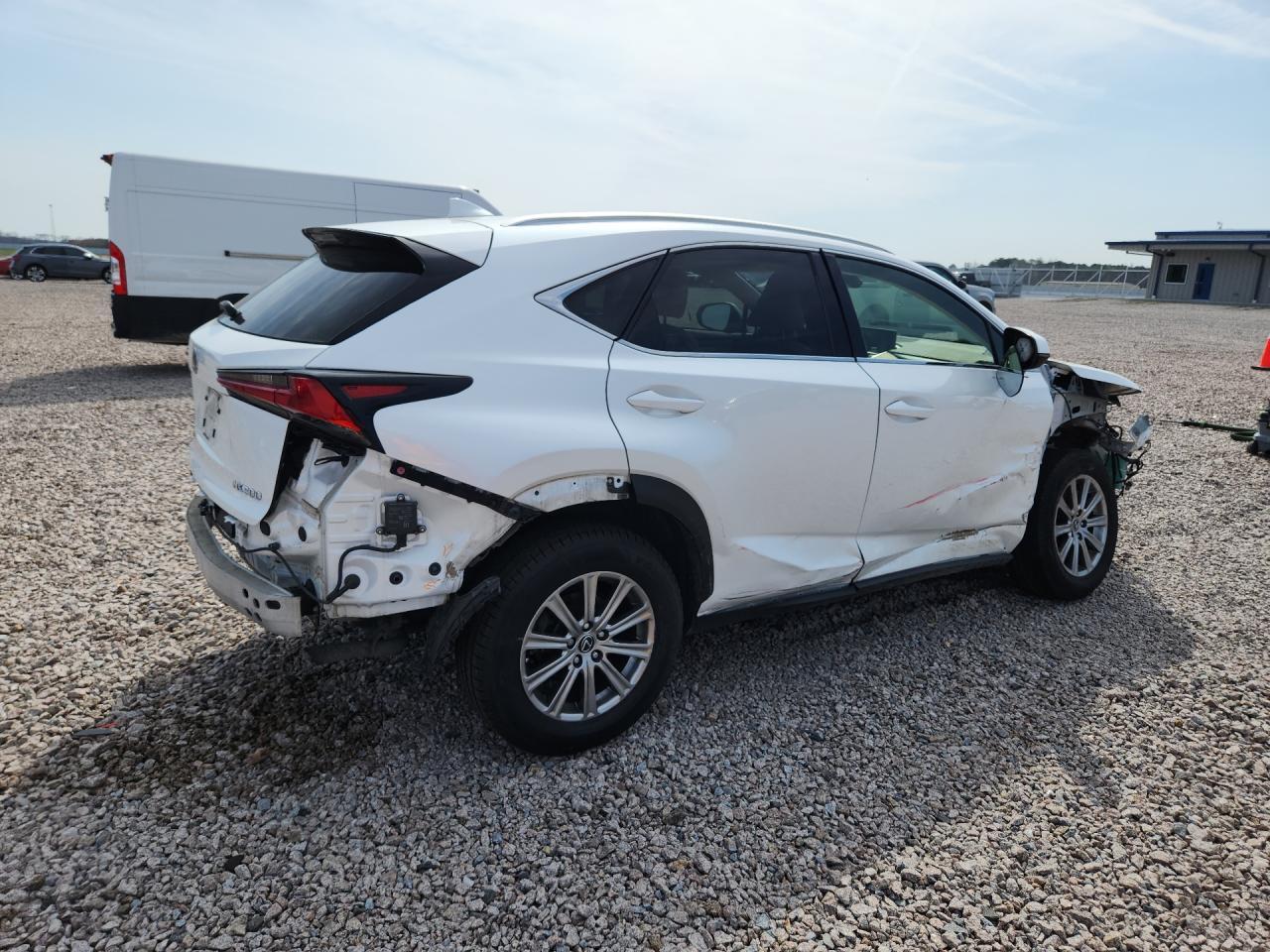2020 Lexus Nx300 - Фото 3