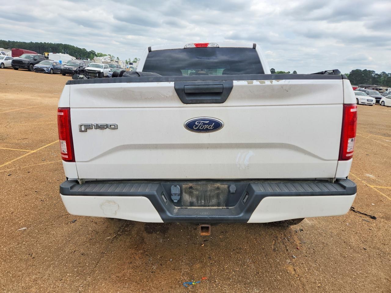 2017 Ford F150 Supercrew - Image 6