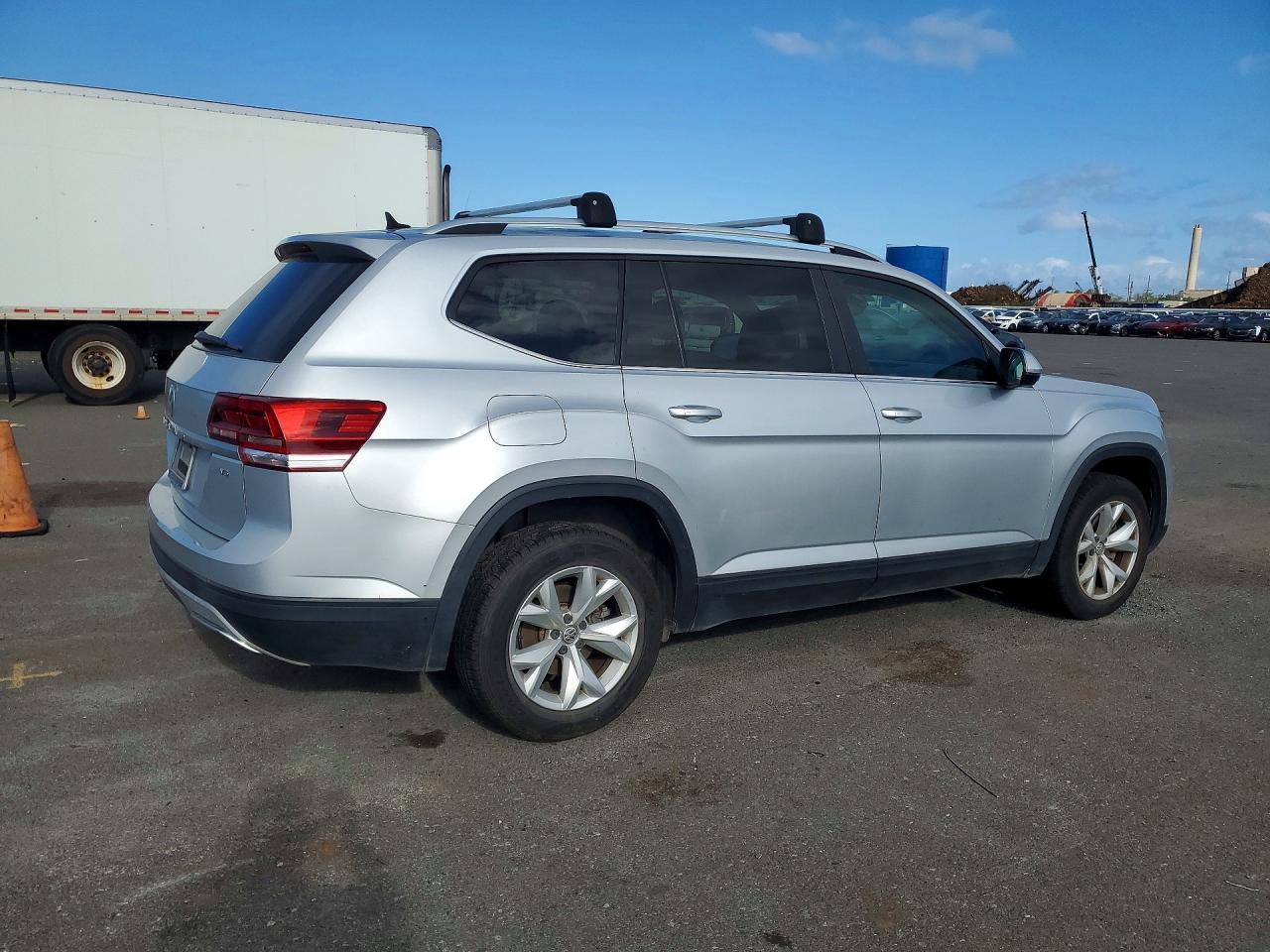 2018 Volkswagen Atlas Se - Фото 3
