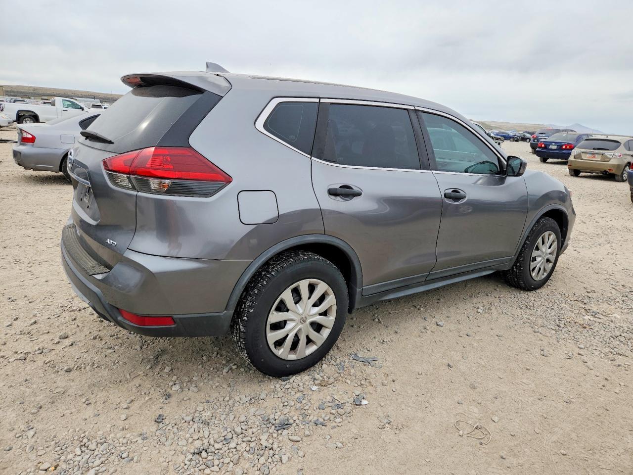 2018 Nissan Rogue S - Image 3