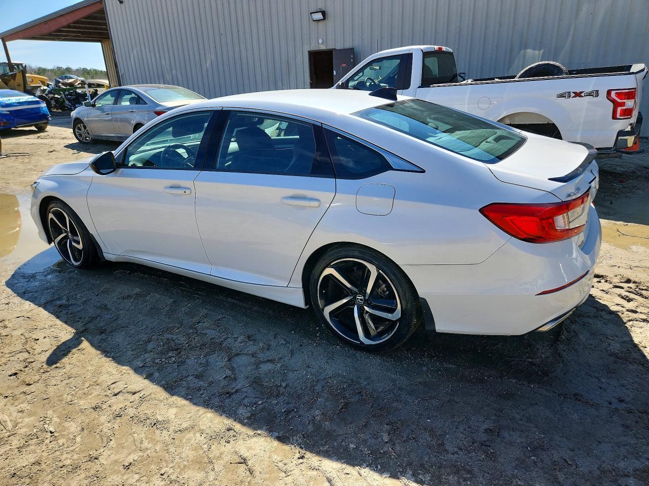 2021 Honda Accord Sport - Фото 2