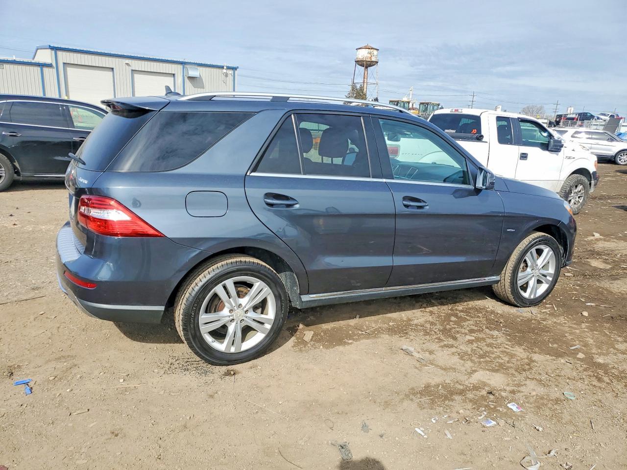 2012 Mercedes-Benz Ml 350 4Matic - Image 3