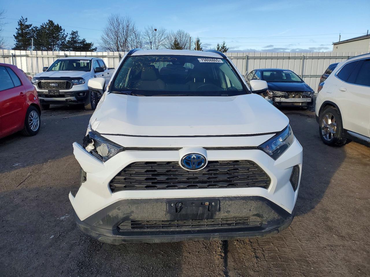 2024 Toyota Rav4 Hybrid Le - Image 5