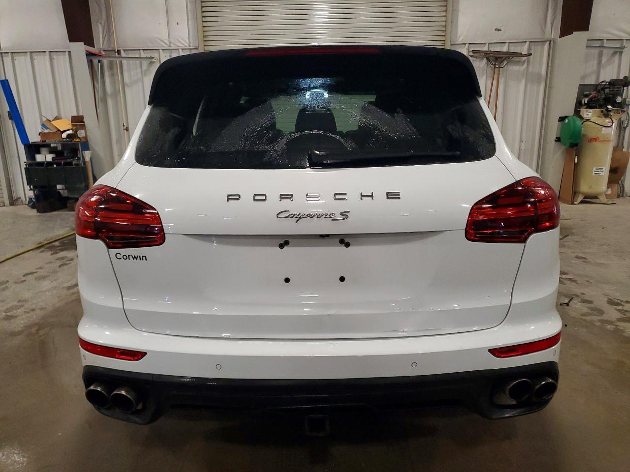 2015 Porsche Cayenne S - Image 6