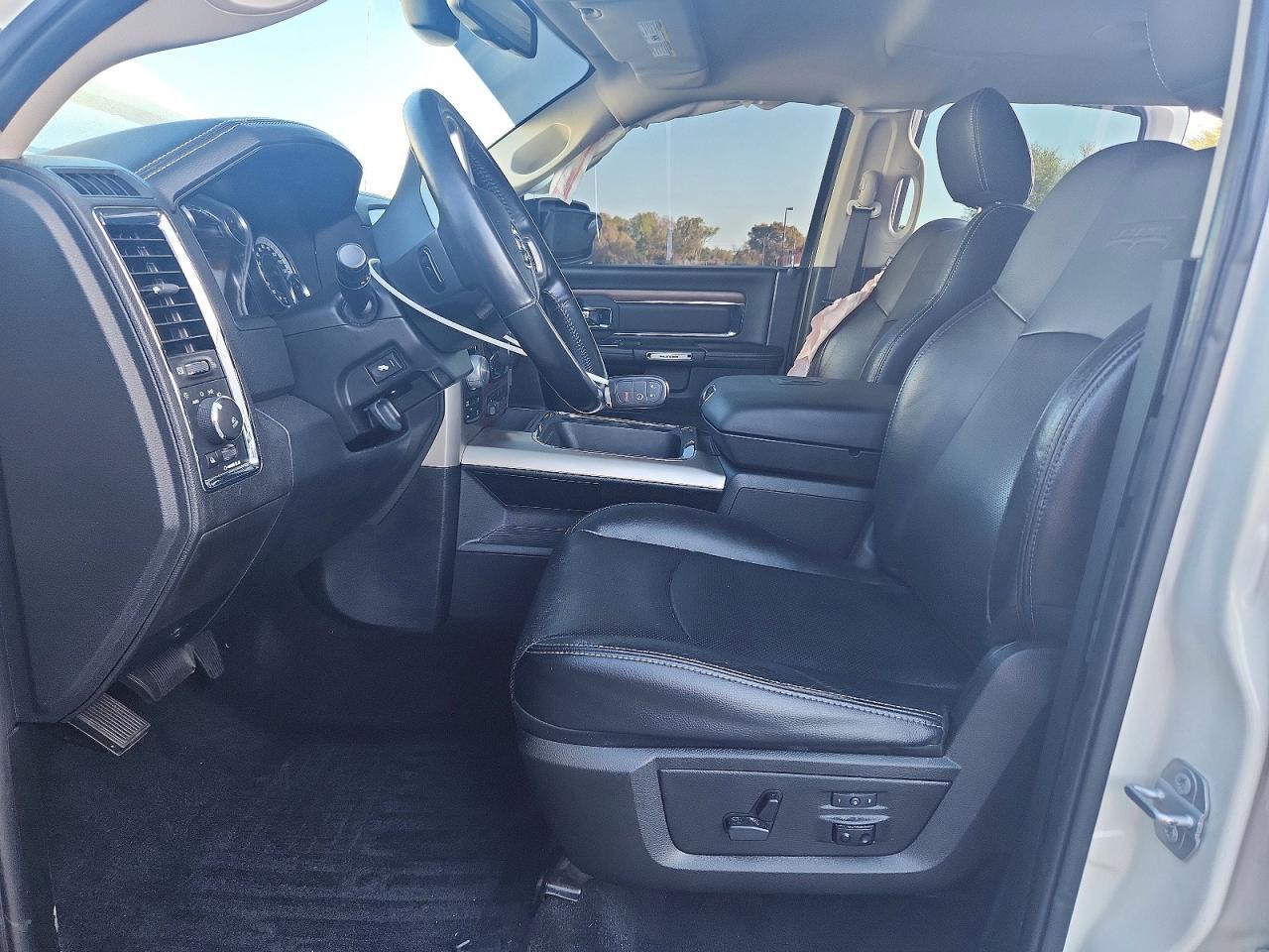 2017 Ram 1500 Laramie - Фото 7