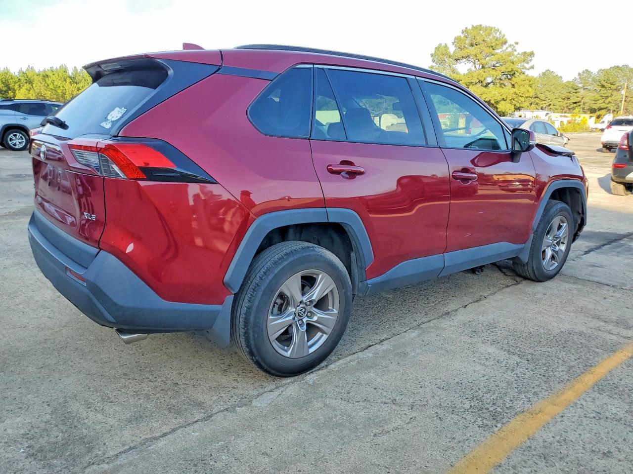 2022 Toyota Rav4 Xle - Image 3