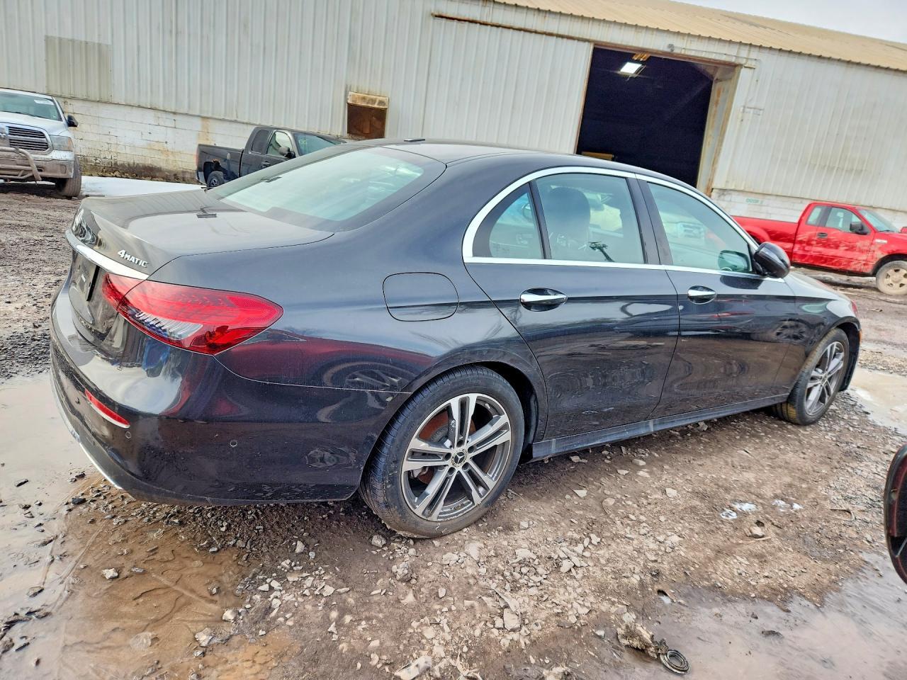 2022 Mercedes-Benz E 350 4Matic - Фото 3