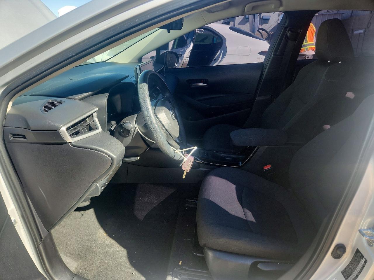 2021 Toyota Corolla Le - Фото 7