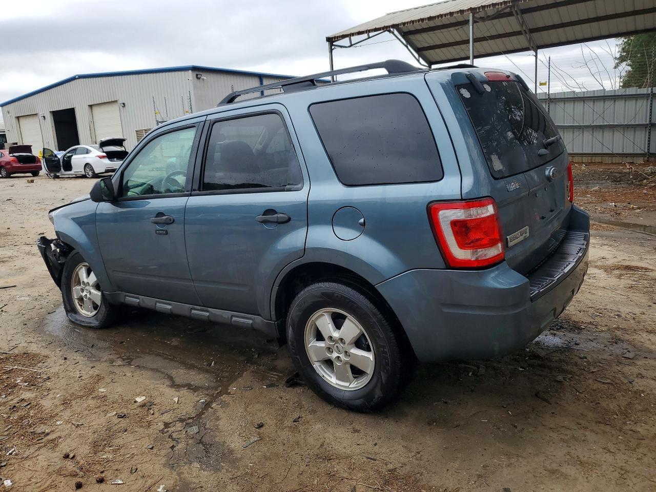 2012 Ford Escape Xlt - Image 2