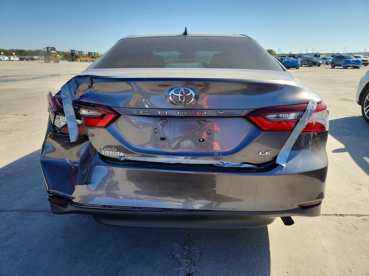 2023 Toyota Camry Le - Image 6