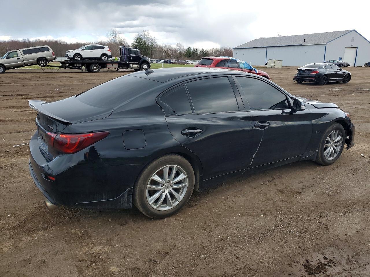 2016 Infiniti Q50 2.0T Premium - Image 3