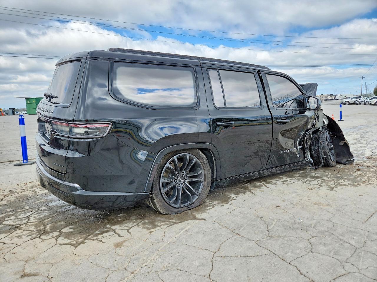2022 Jeep Grand Wagoneer Series Ii - Фото 3
