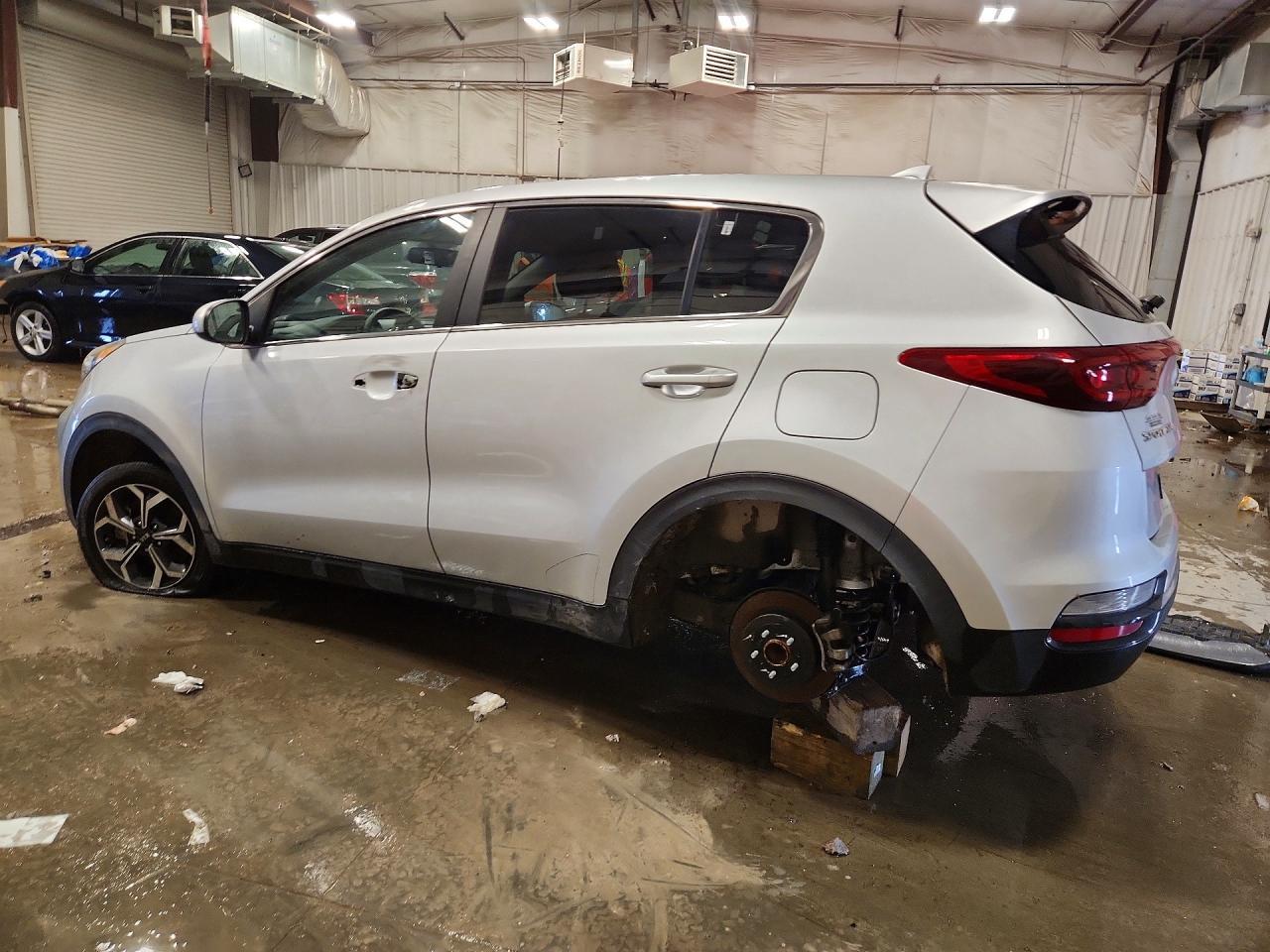 2020 Kia Sportage Lx - Фото 2
