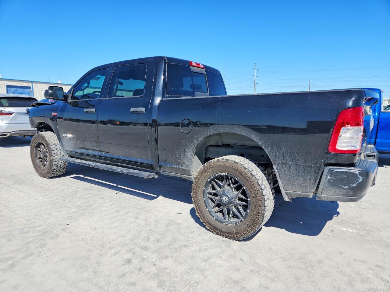 2019 Ram 2500 Tradesman - Фото 2