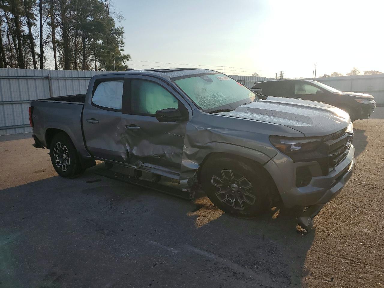 2025 Chev Colorado Z71 - Image 4