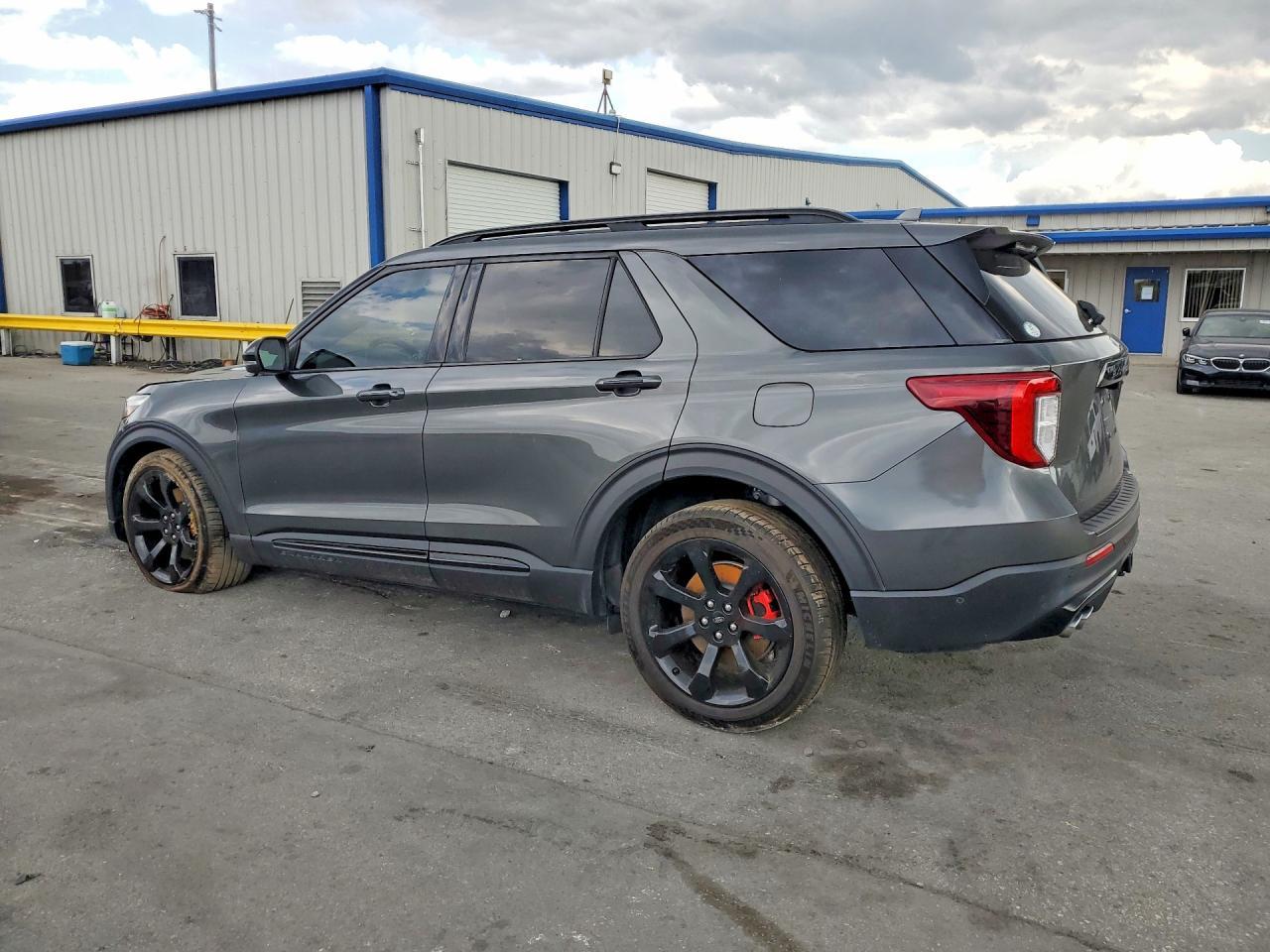 2020 Ford Explorer St - Фото 2