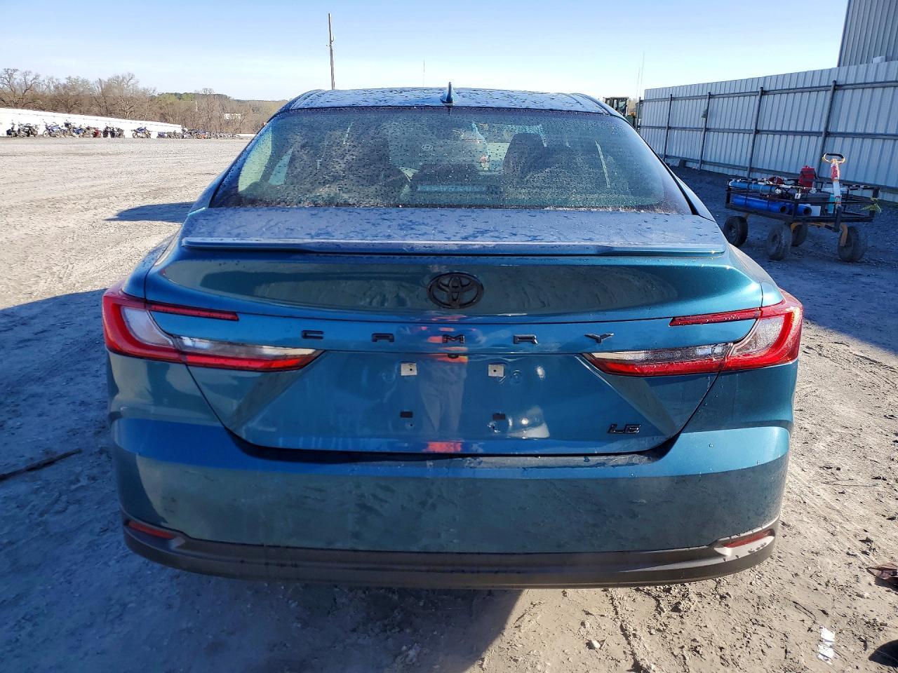 2025 Toyota Camry Le - Фото 6