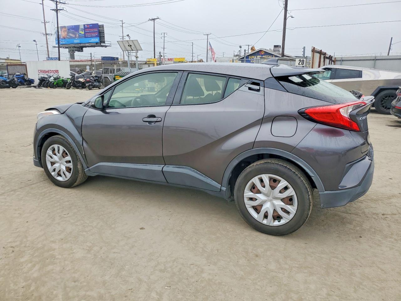 2019 Toyota C-Hr Le - Фото 2
