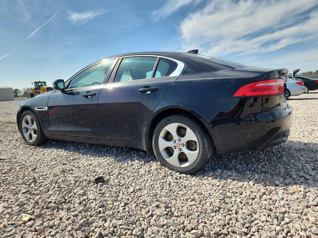 2018 Jaguar Xe - Фото 2