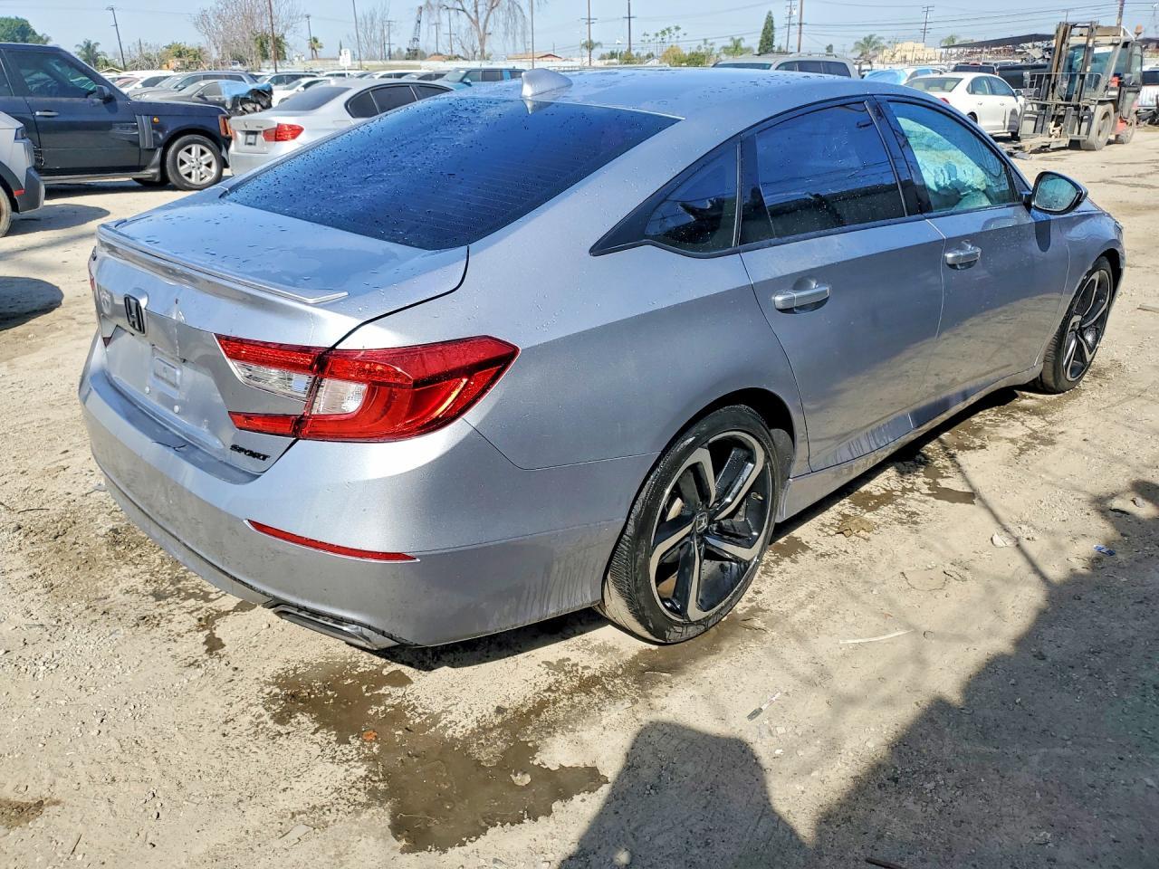 2020 Honda Accord Sport - Image 3