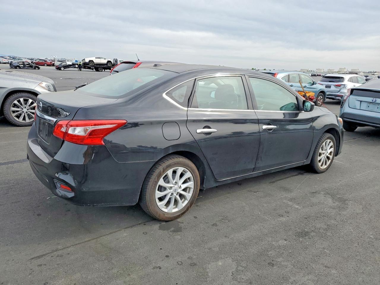 2018 Nissan Sentra Sv - Фото 3