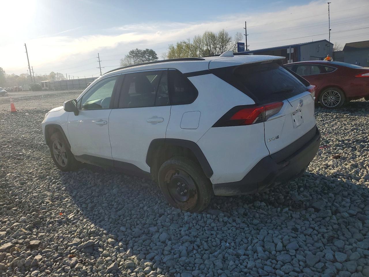 2023 Toyota Rav4 Xle - Image 2