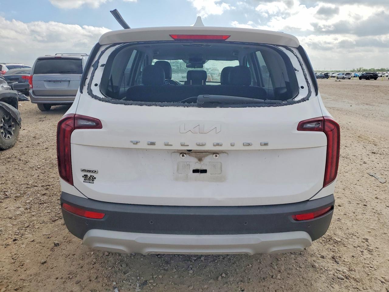 2022 Kia Telluride Lx - Image 6
