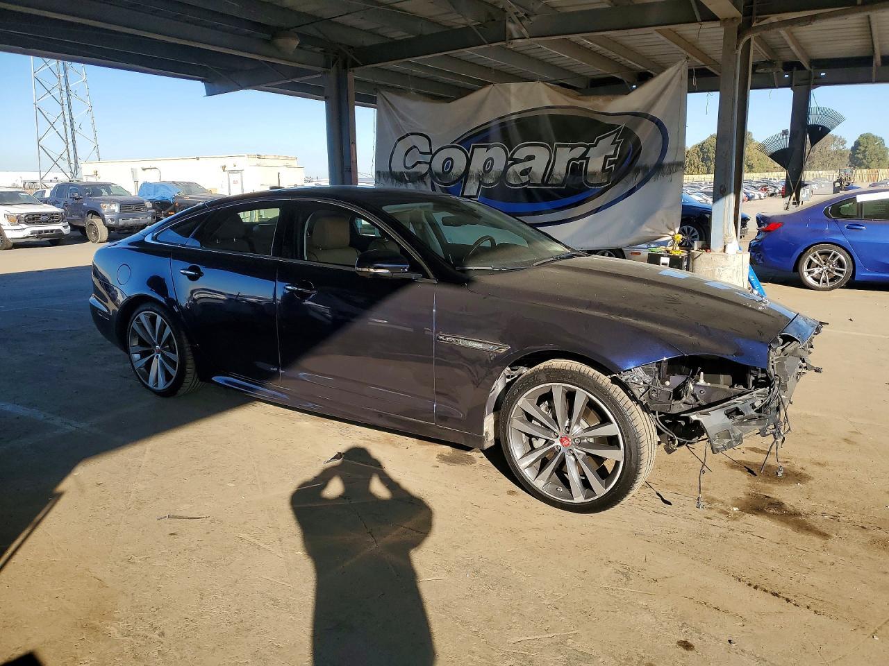 2018 Jaguar Xj R - Sport - Фото 4