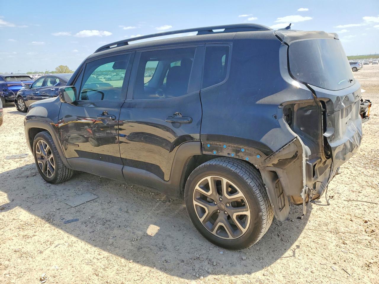 2016 Jeep Renegade Latitude - Фото 2
