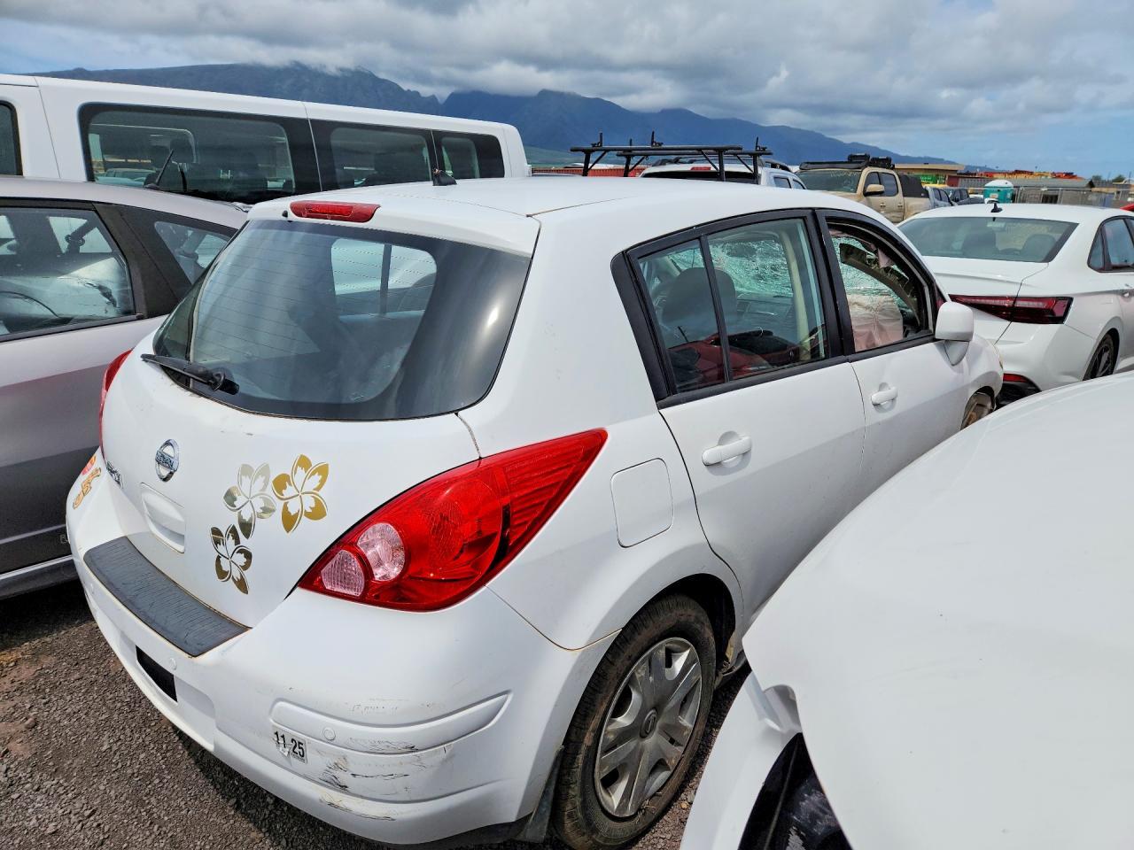 2011 Nissan Versa 1.8 S - Фото 3