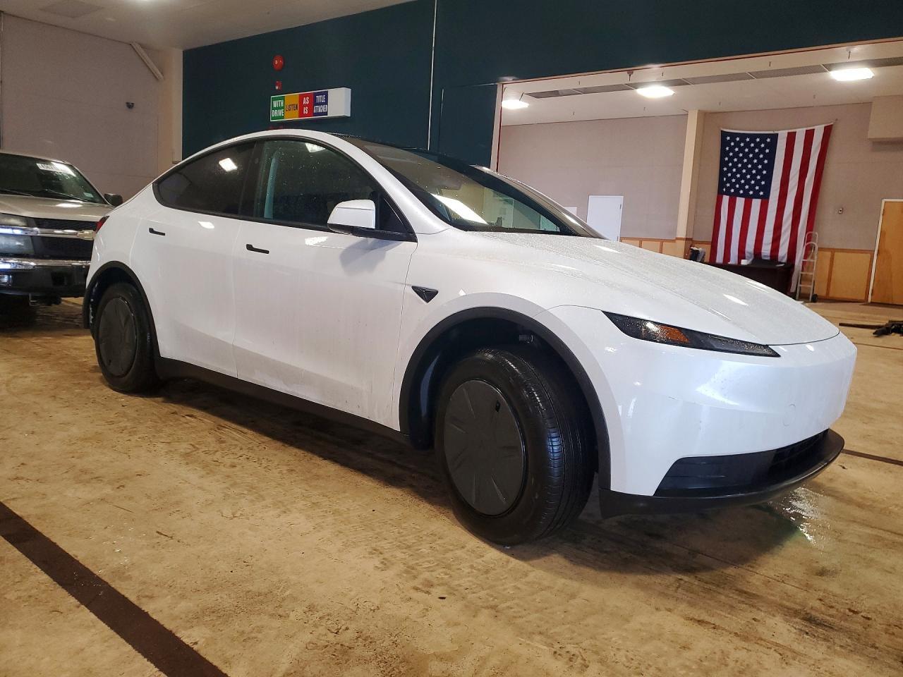 2026 Tesla Model Y - Image 4