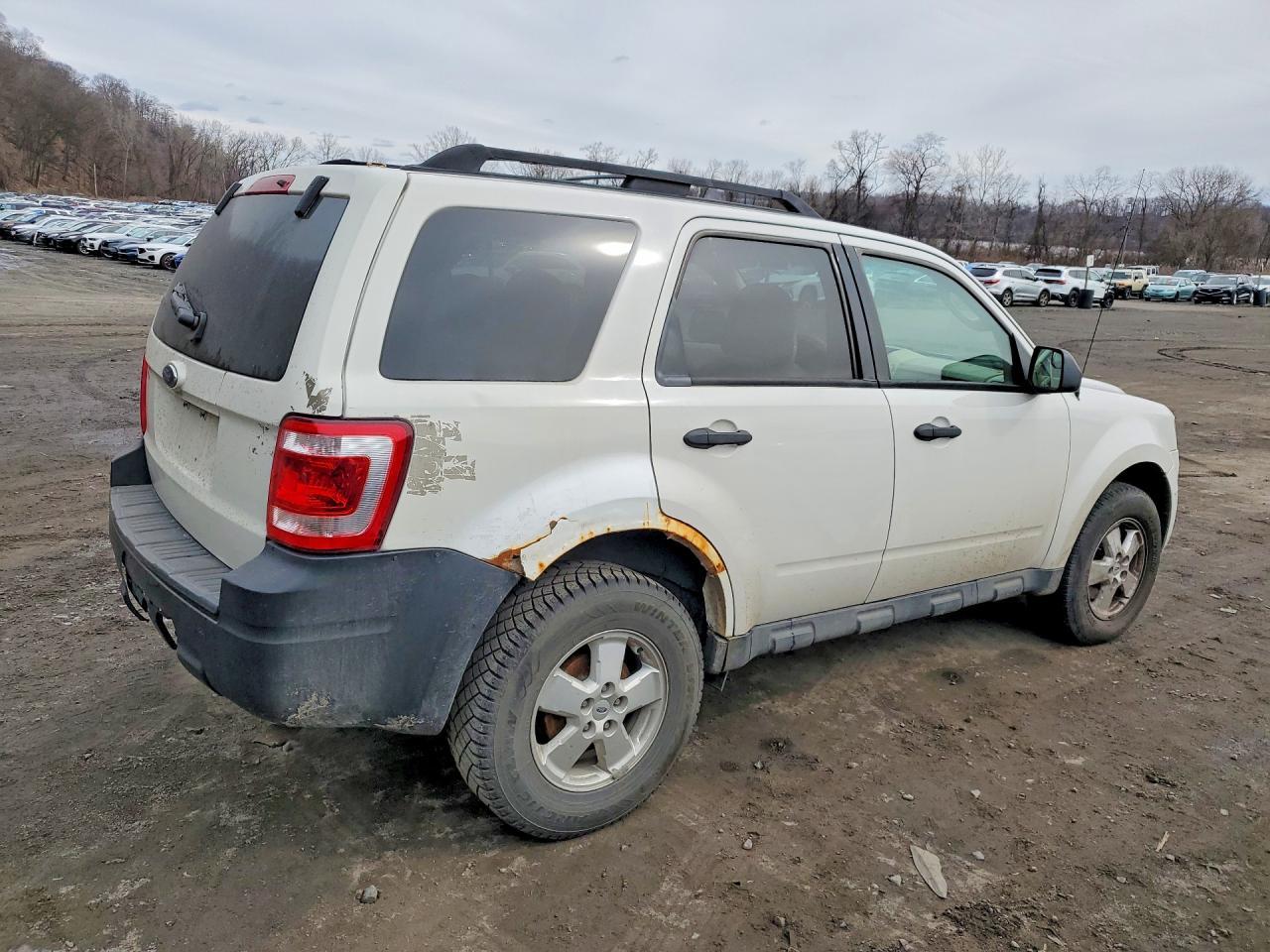 2012 Ford Escape Xlt - Фото 3
