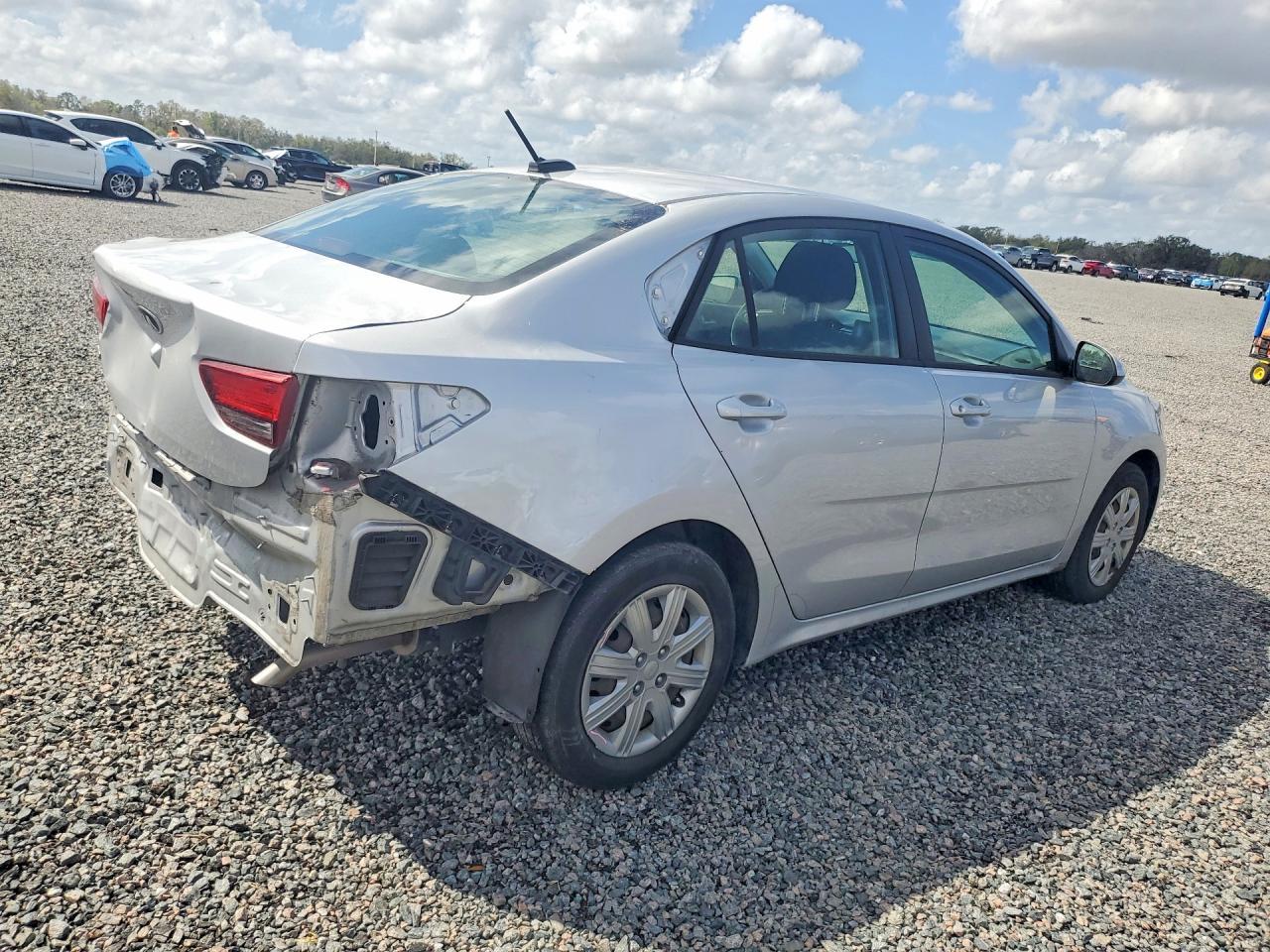 2021 Kia Rio Lx - Image 3