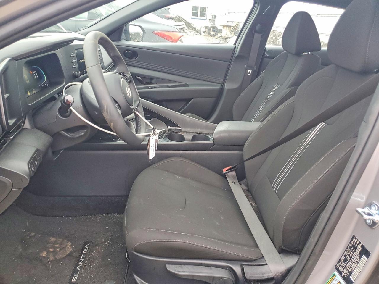 2026 Hyundai Elantra Sel Sport Premium - Image 7
