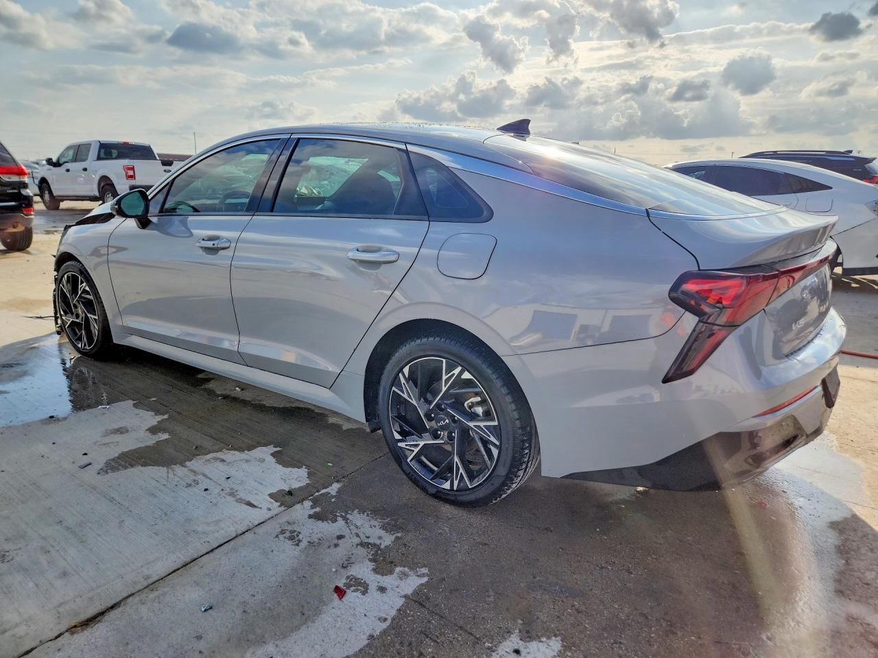 2025 Kia K5 Gt-Line - Фото 2