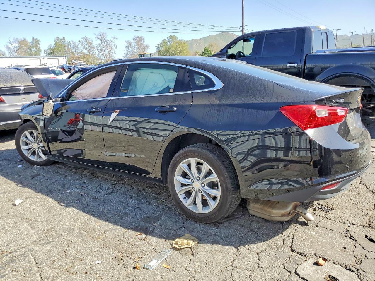 2025 Chevrolet Malibu Lt - Image 2