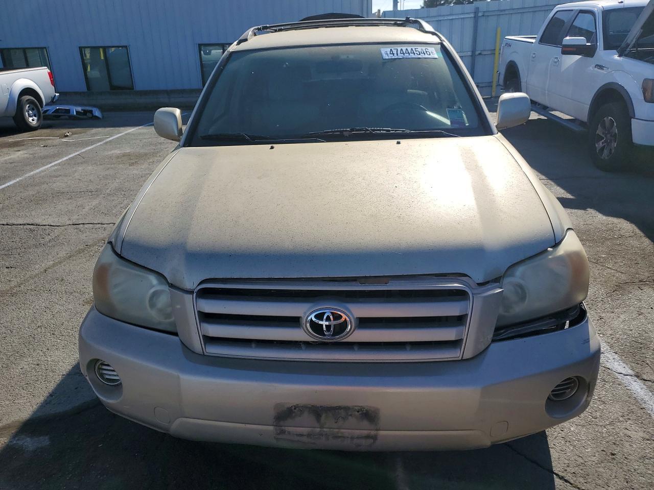 2004 Toyota Highlander Base - Image 5