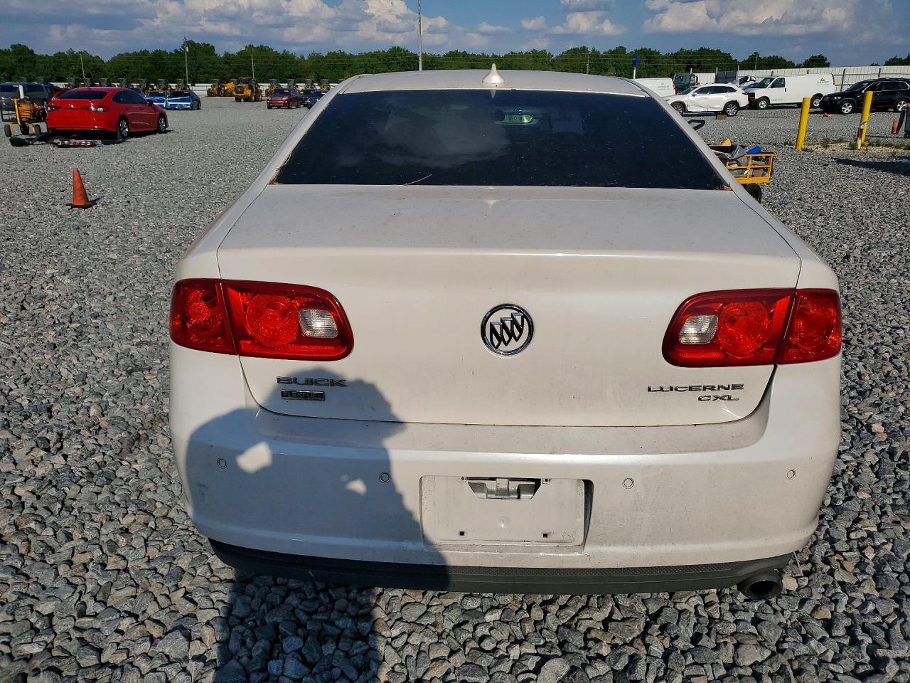 2011 Buick Lucerne Cxl - Фото 6