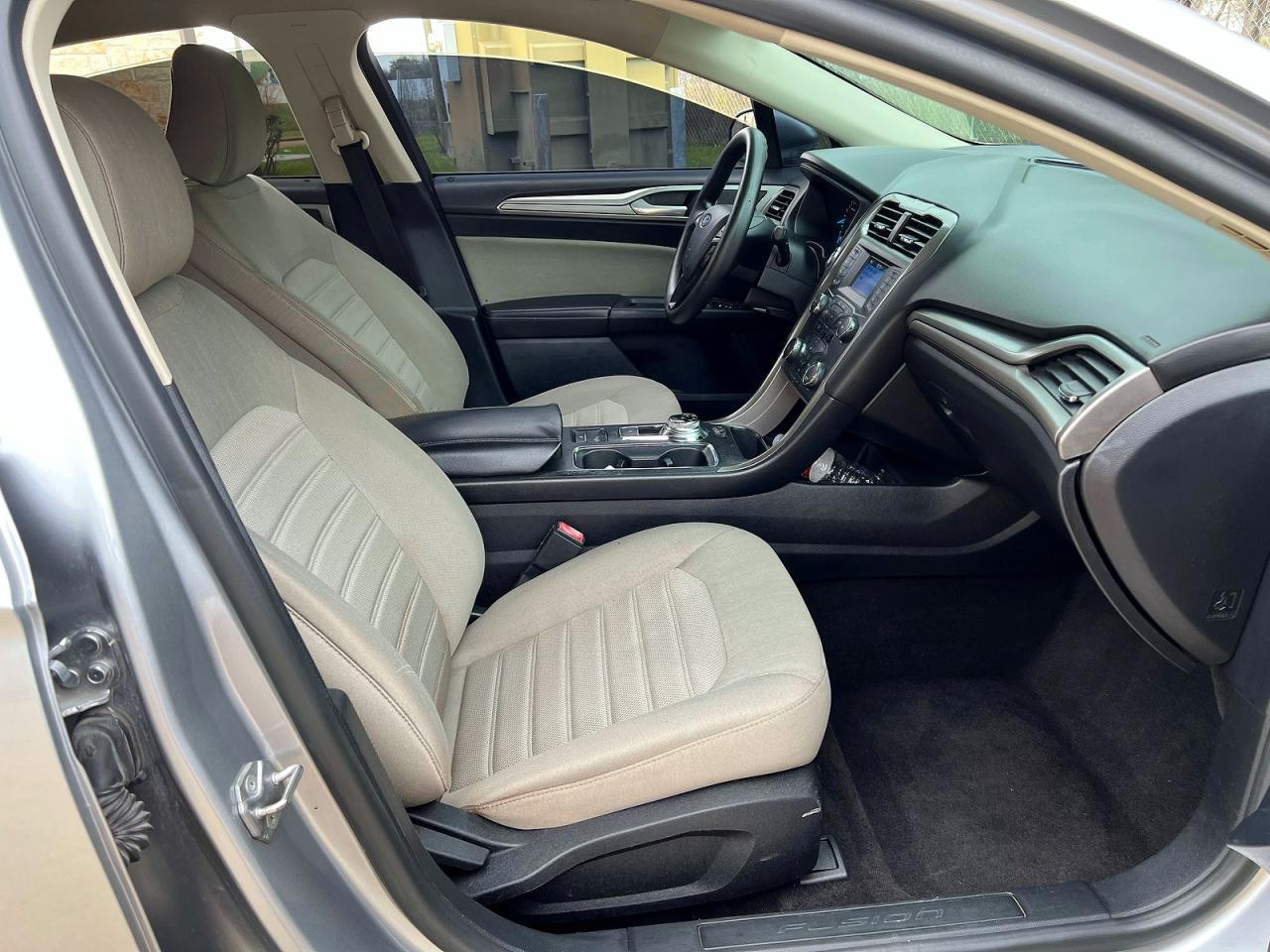 2020 Ford Fusion S - Фото 5