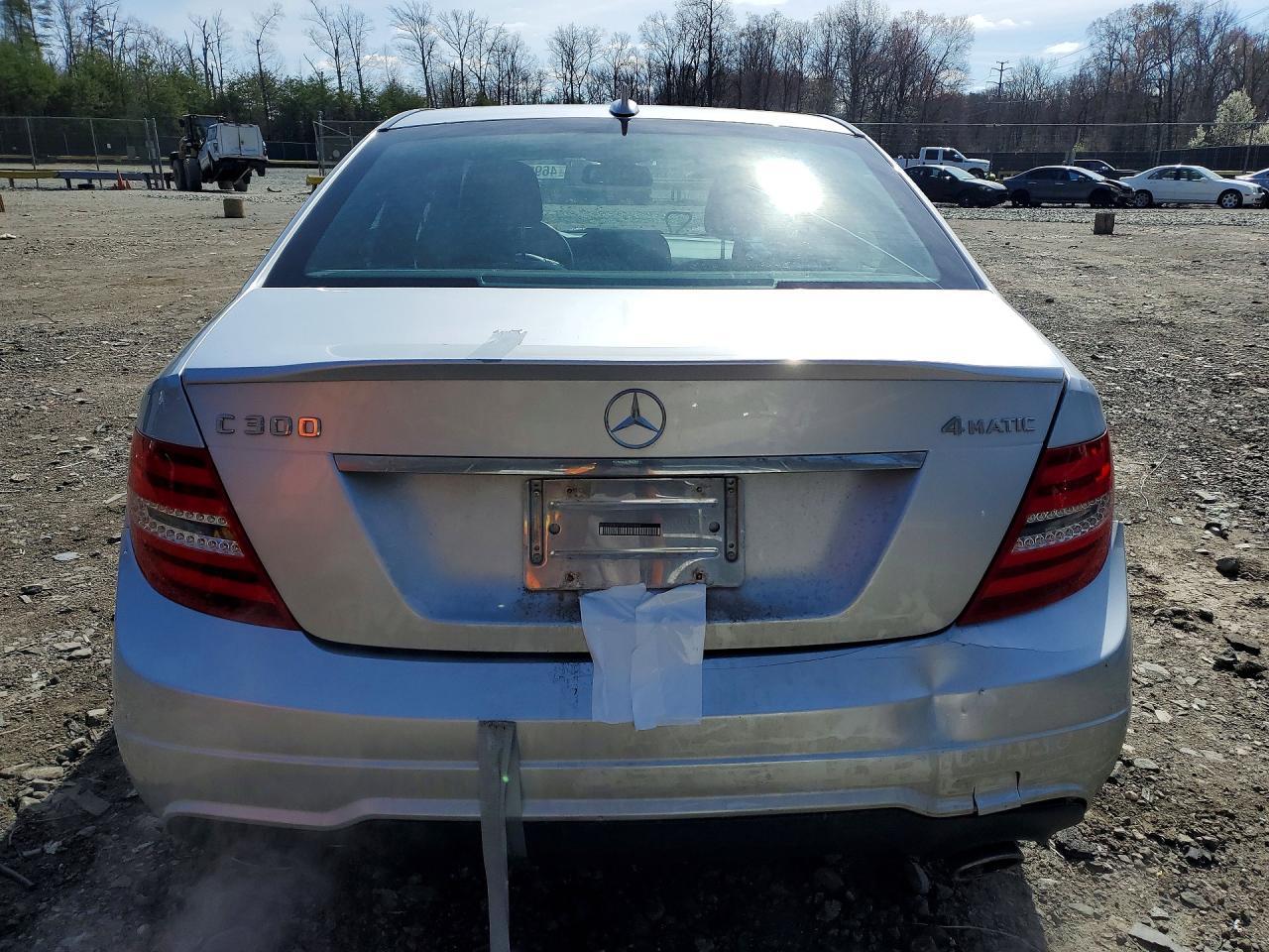 2014 Mercedes-Benz C 300 4Matic - Image 6