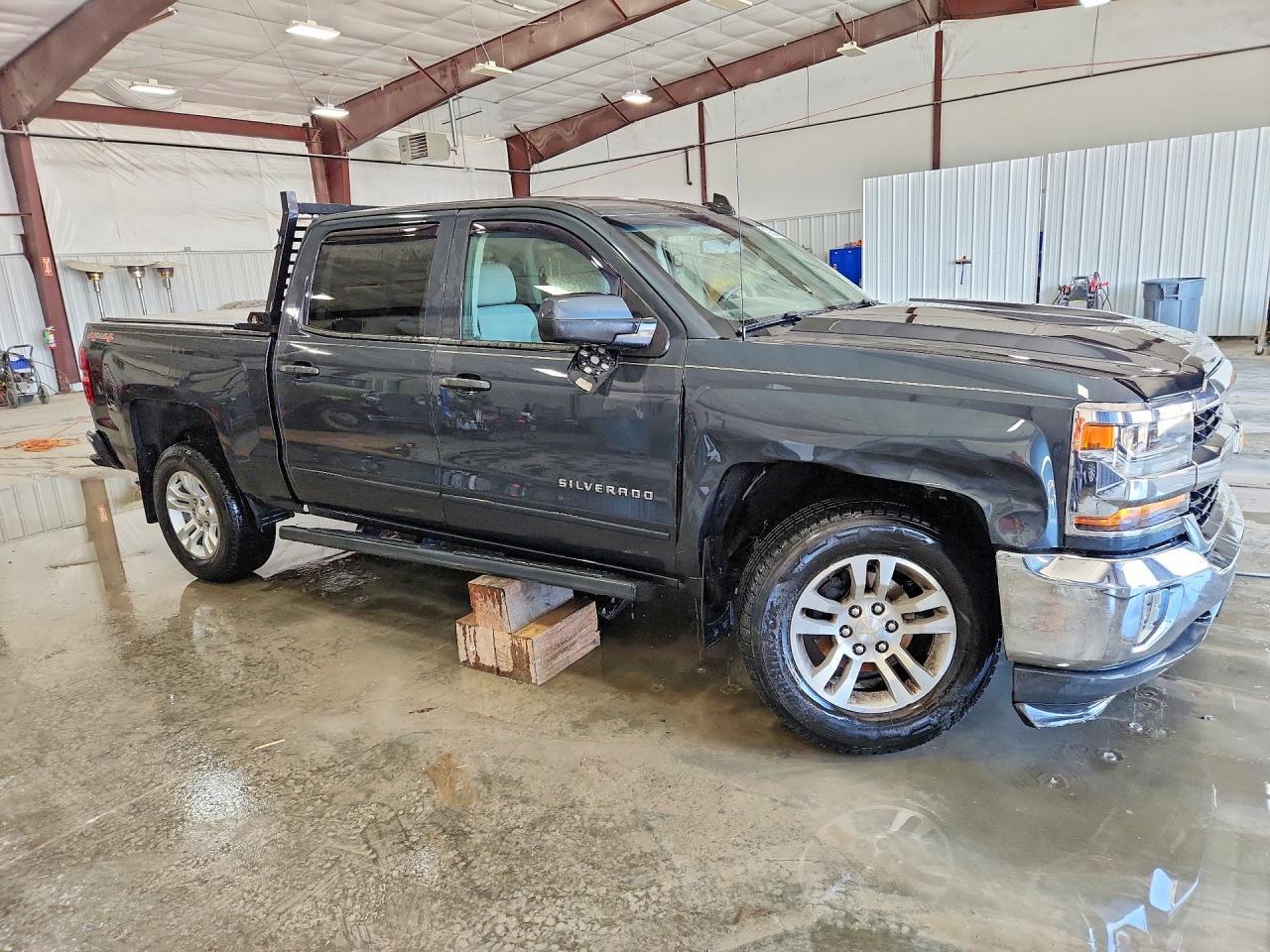 2017 Chevrolet Silverado K1500 Lt - Image 4