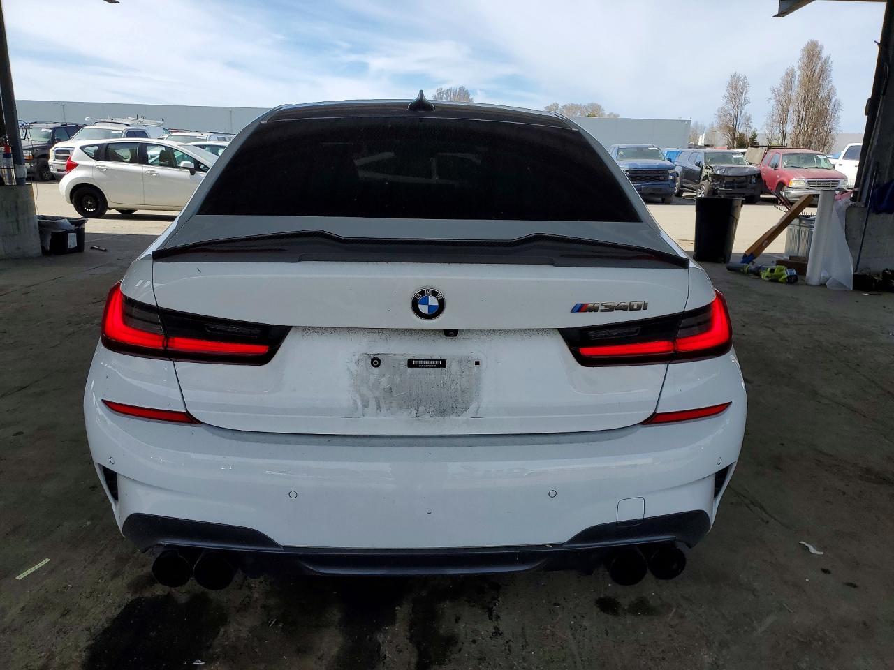 2022 BMW M340I - Фото 6