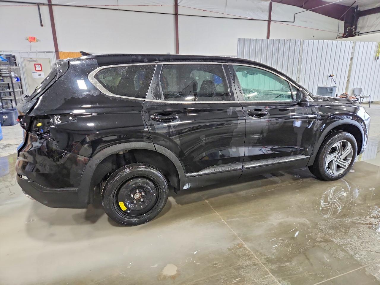 2022 Hyundai Santa Fe - Image 3