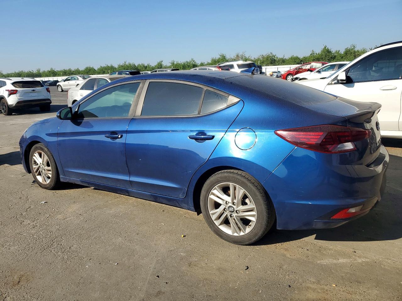 2019 Hyundai Elantra Sel - Image 2