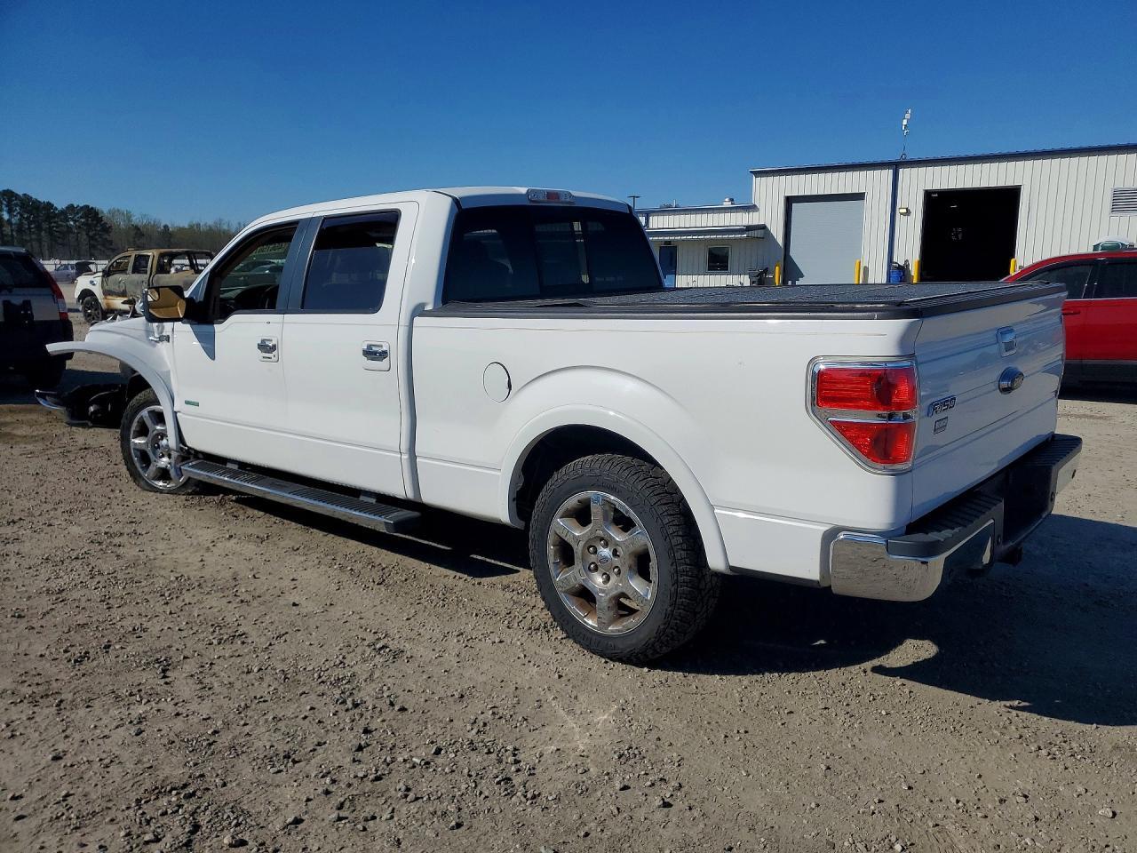 2014 Ford F150 Supercrew - Фото 2