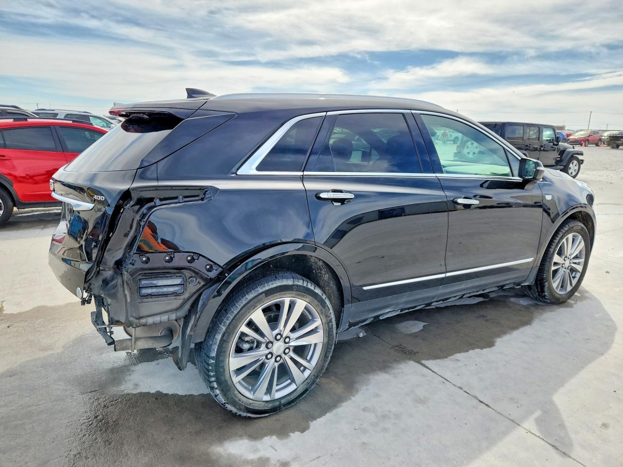 2024 Cadillac Xt5 Premium Luxury - Image 3