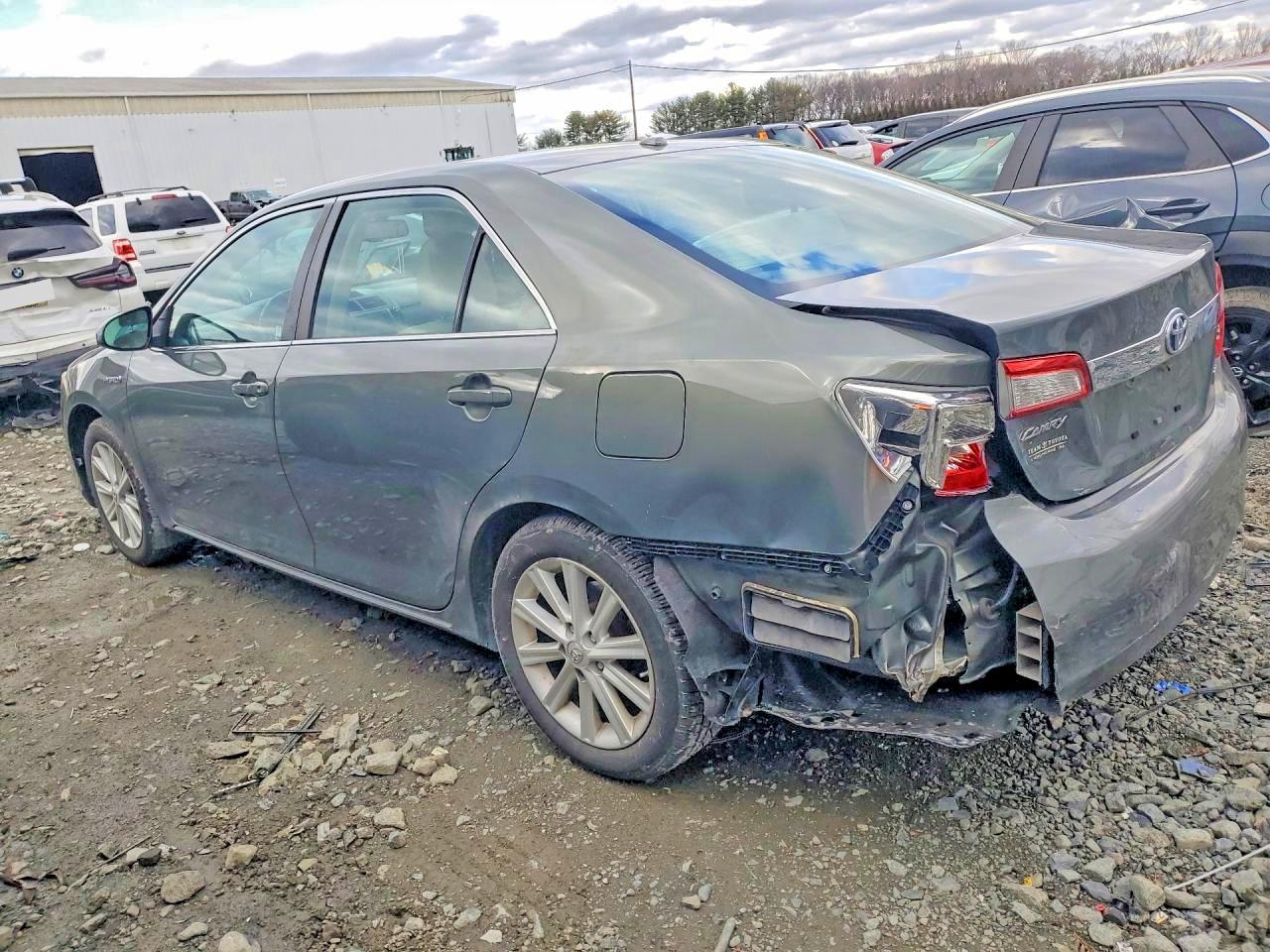 2012 Toyota Camry Hybrid Xle - Фото 2